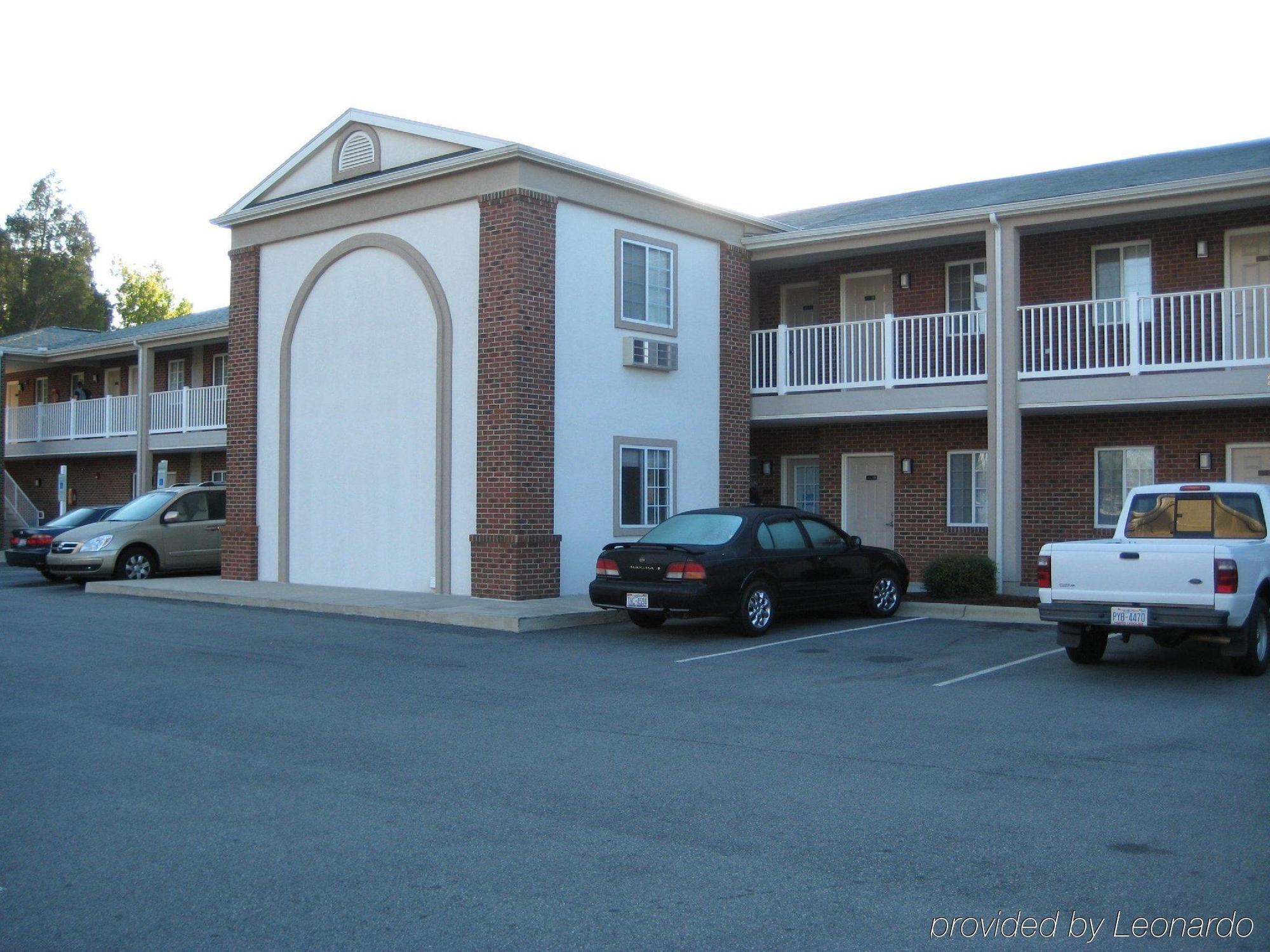 Corporate Suites Of Burlington Exterior photo